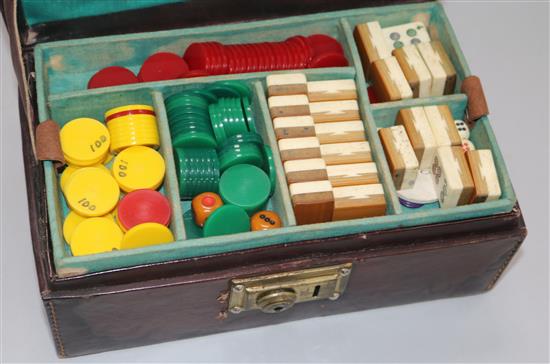 A Bone and bamboo Mahjong set